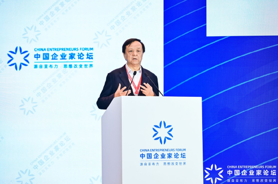 李小加：在AI“航空时代”，企业家必须亲自“开飞机”