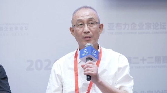新基讯科技董事长曹强：小黄鸭、Labubu等产品向消费级AI方向演进