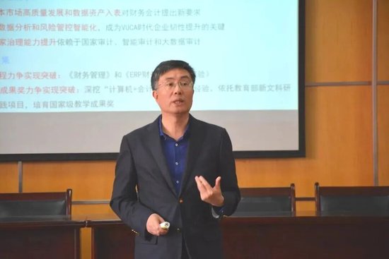 三家A股公司公告，肖作平被查	，涉嫌严重违纪违法